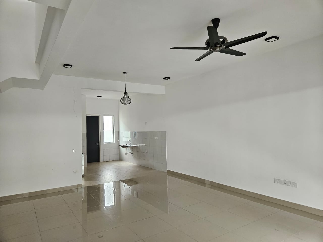 BANDAR AINSDALE image