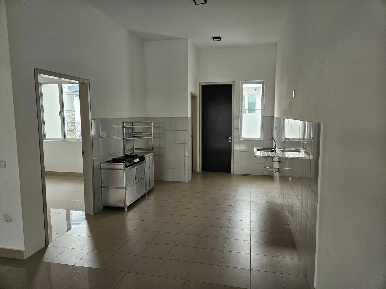 BANDAR AINSDALE image