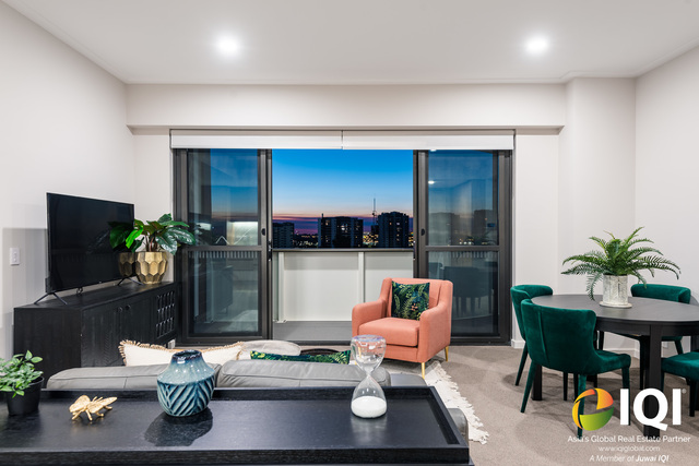 Sunset Views From YOUR Apartment!
image