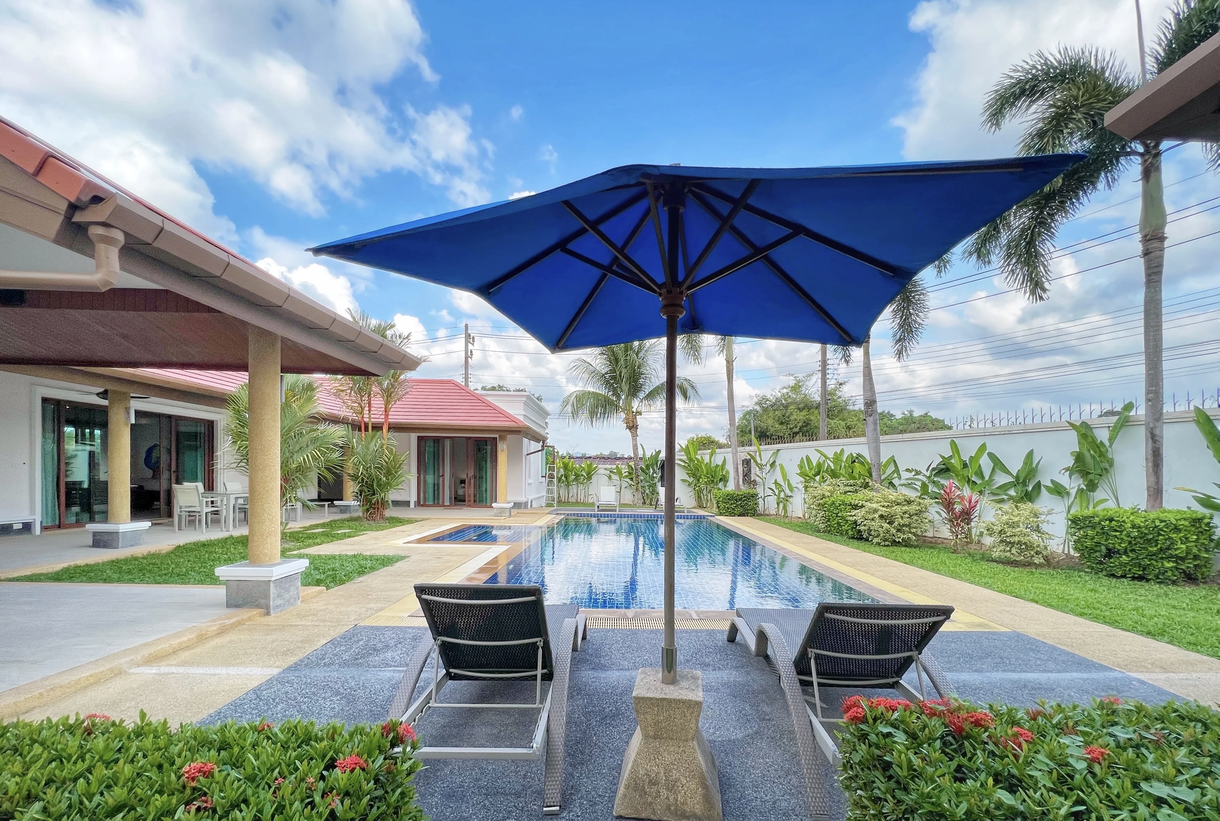 Luxury 4-Bedroom Pool Villa in Cherngtalay  image