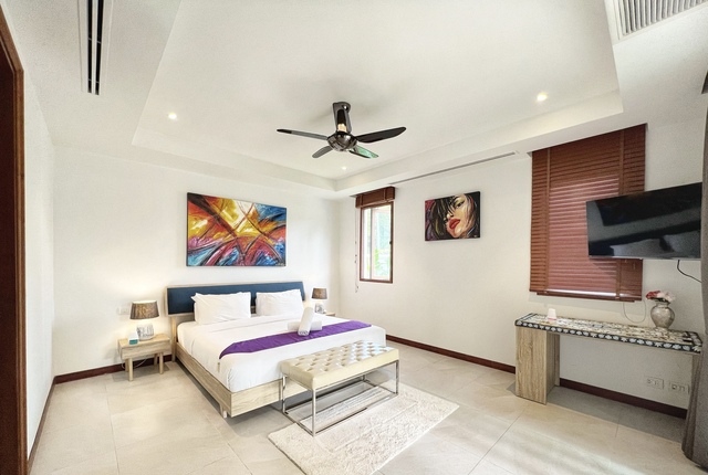 Luxury 4-Bedroom Pool Villa in Cherngtalay image
