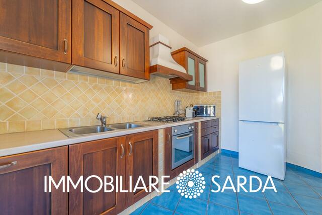 Panoramic Villa with Pool and Private Garden Just Minutes from Palau image