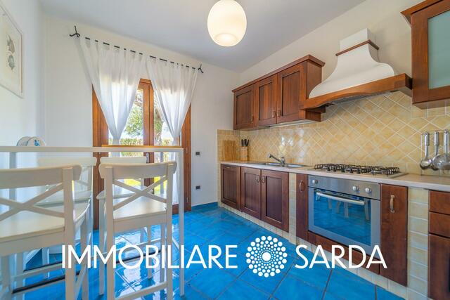 Panoramic Villa with Pool and Private Garden Just Minutes from Palau image