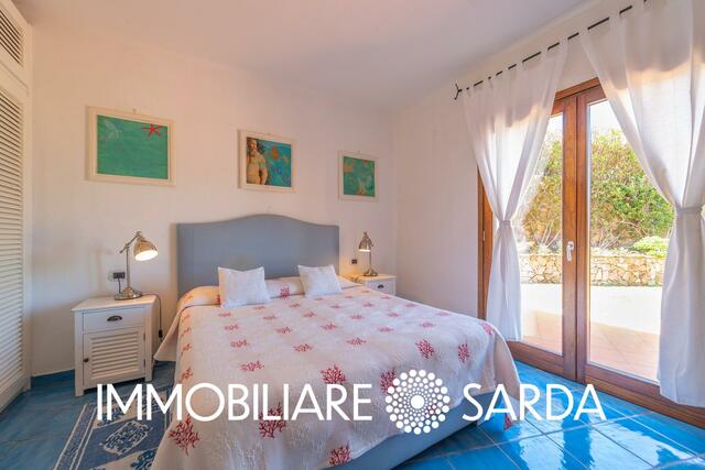 Panoramic Villa with Pool and Private Garden Just Minutes from Palau image