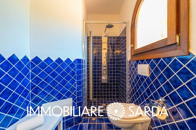 Panoramic Villa with Pool and Private Garden Just Minutes from Palau image