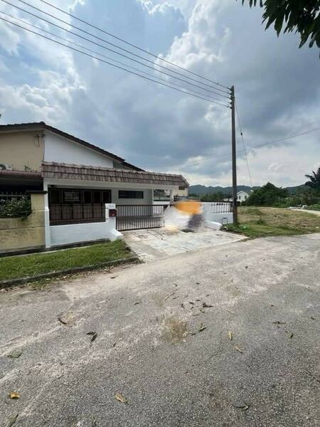 Easy Parking New Paint Semi D Single Storey Simee Ipoh Garden Canning Fair Park