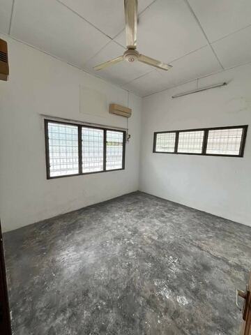 Easy Parking New Paint Semi D Single Storey Simee Ipoh Garden Canning Fair Park image