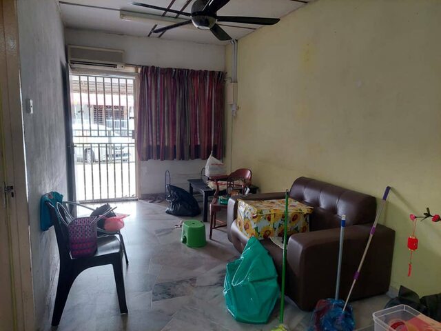 Cheap Sale Partly Furnish Bercham Single Storey Mewah Seri Dermawan Pakatan Jaya Taek image