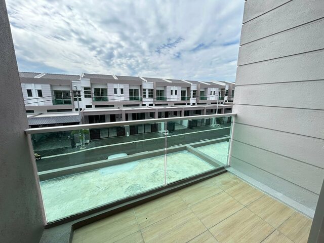 Brand New Sppk Sri Perkasa Station 18 Pengkalan Lapangan Kiara Pasir Puteh image