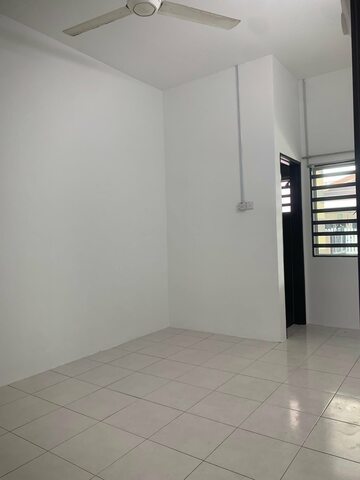 Renovated Full Loan 20x70 Single Storey Lahat Sri Wang Badri Shah Desa Baru image