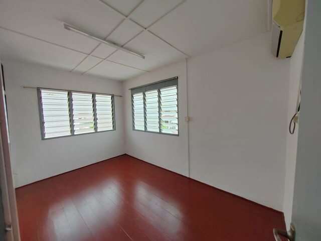 FREEHOLD Int Corner Taman Cempaka 1442sqft Gunung Rapat Pekan Razaki Ampang image
