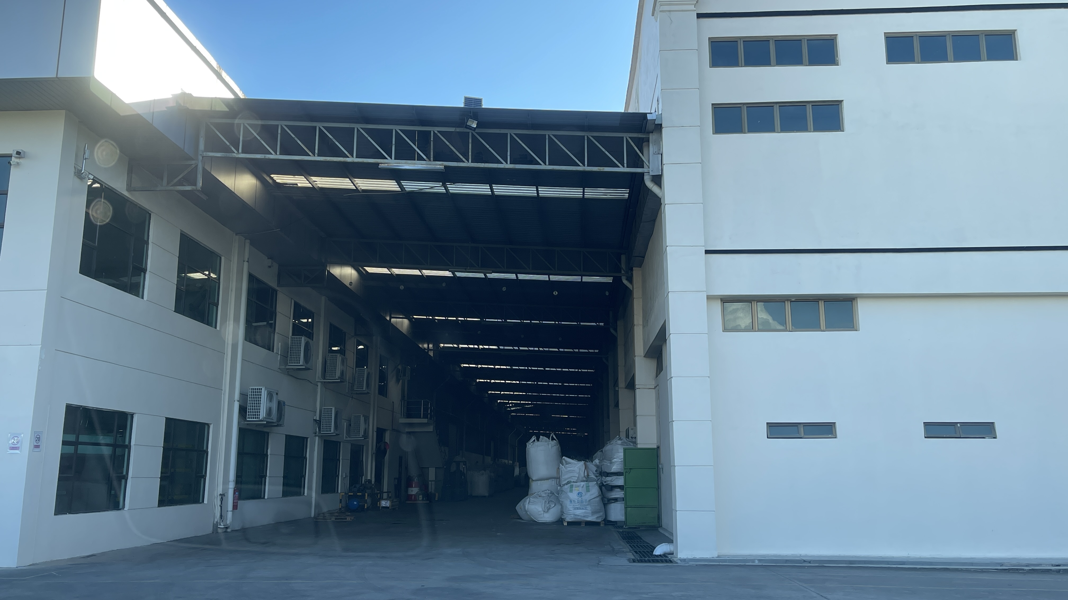 Kulai Kelapa Sawit Batu 24 Detached Factory for sale image