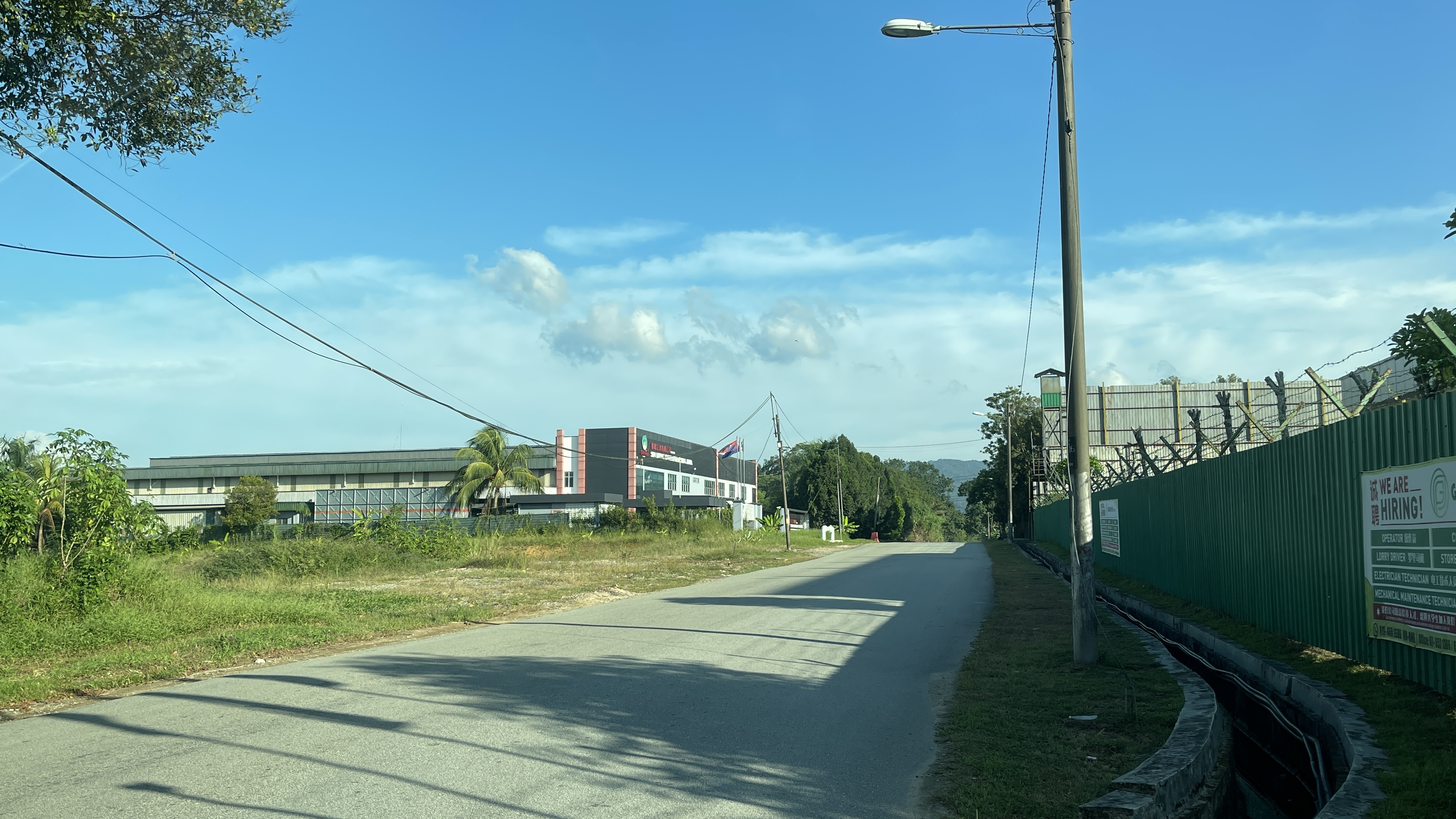 Kulai Kelapa Sawit Batu 24 Detached Factory for sale image