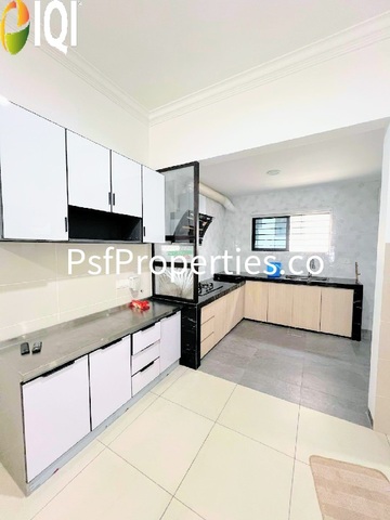 Elmina Valley 5 image