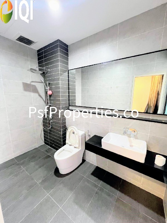 Elmina Valley 5 image