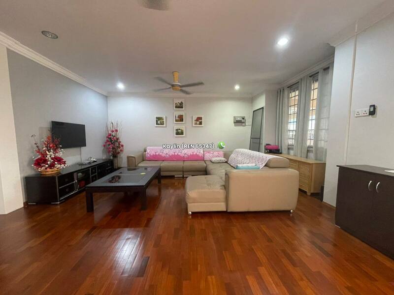 Double Storey Terrace Intermediate at Beverly Garden, Siburan (13th Mile) for sale