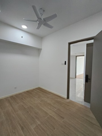Bay Suites image