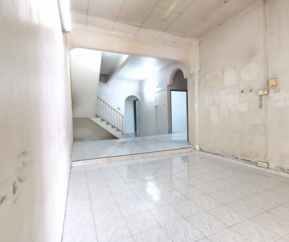 1.5 Storey Semi D House image