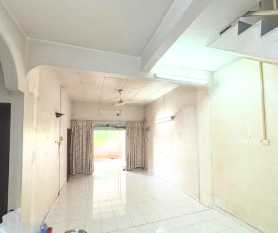 1.5 Storey Semi D House image