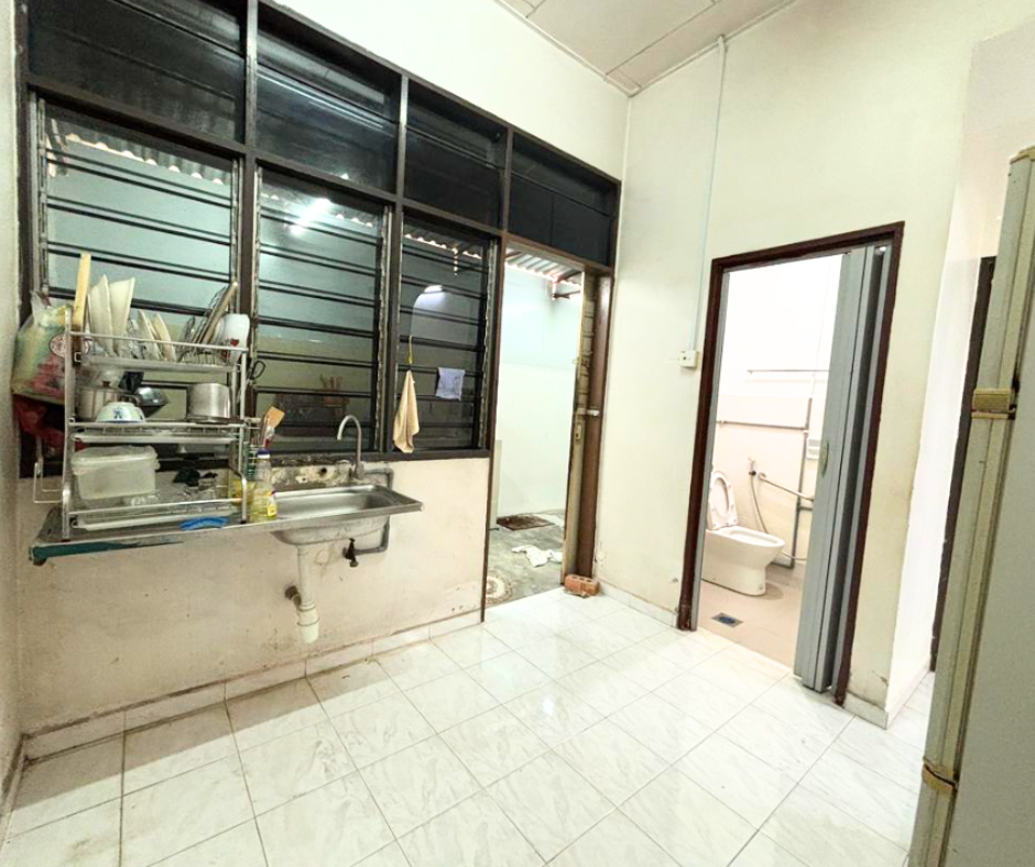 1.5 Storey Semi D House image