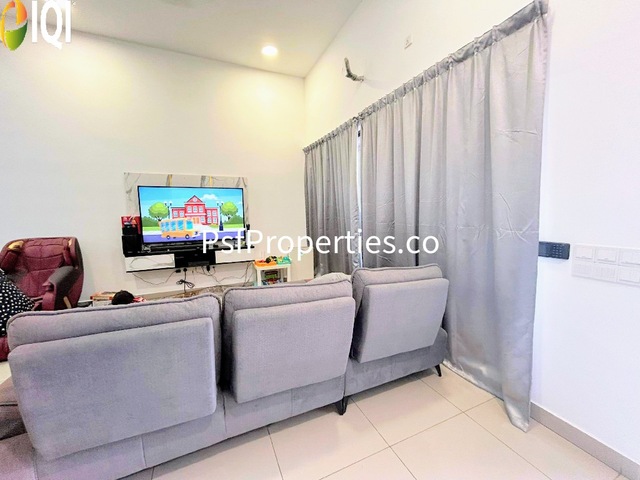 Elmina Green 4 image