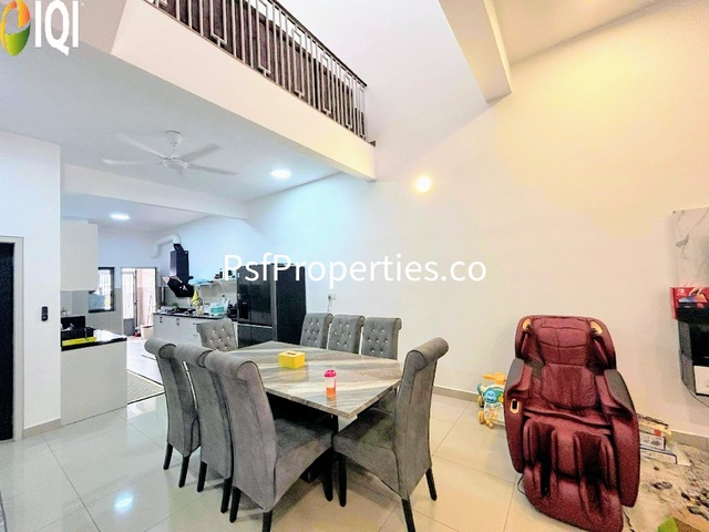 Elmina Green 4 image