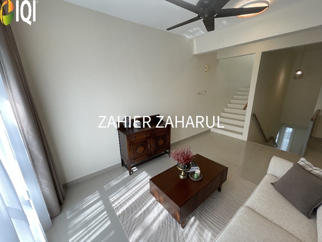 Crescent Park Townvilla image