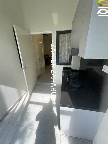 Crescent Park Townvilla image