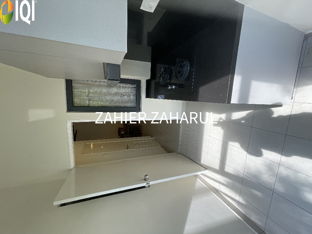 Crescent Park Townvilla image