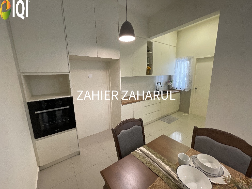 Crescent Park Townvilla image