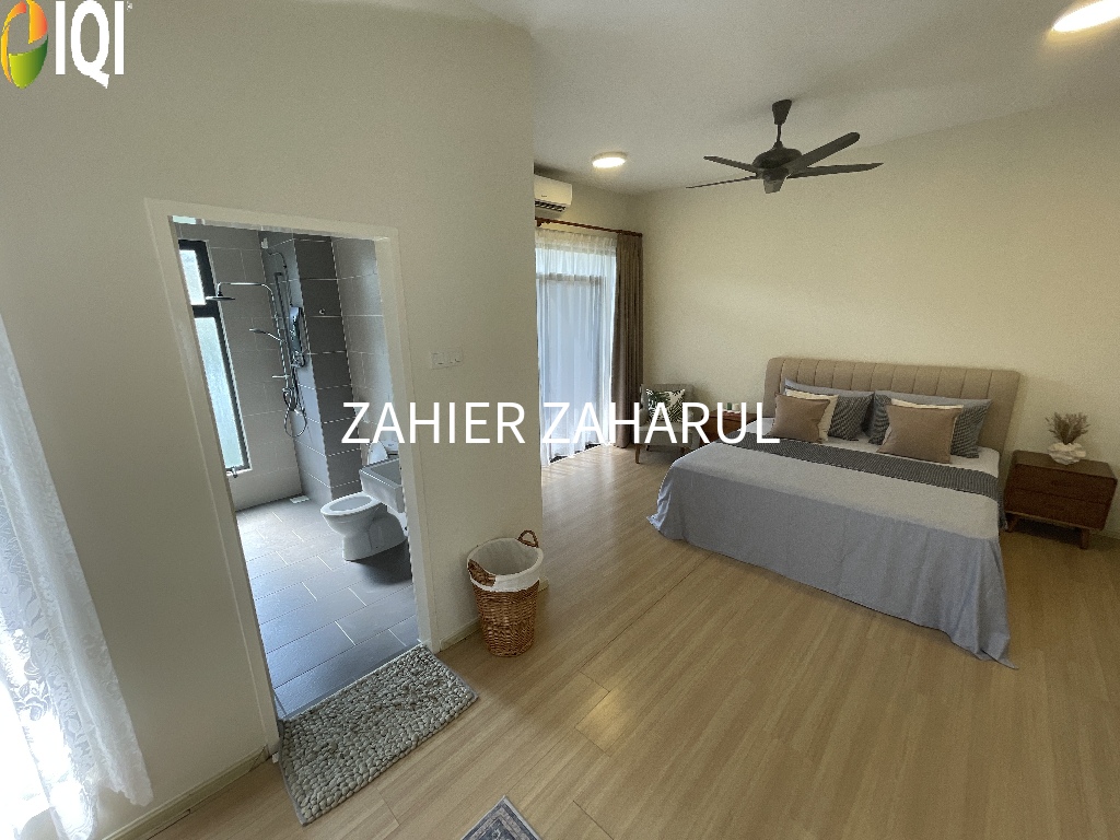 Crescent Park Townvilla image