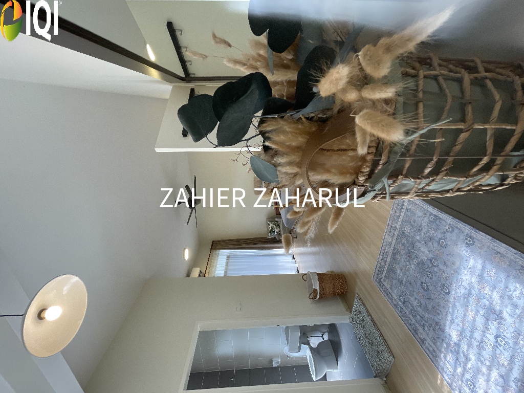 Crescent Park Townvilla image