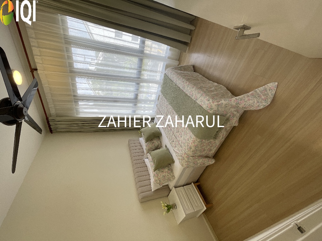 Crescent Park Townvilla image