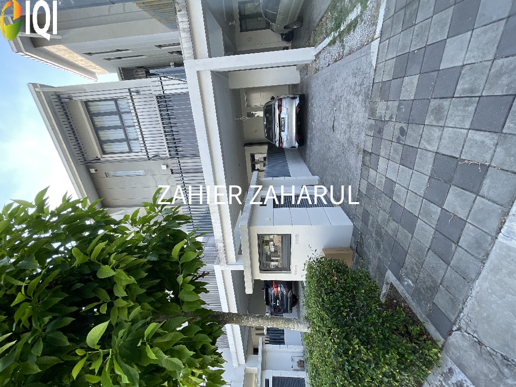 Crescent Park Townvilla image