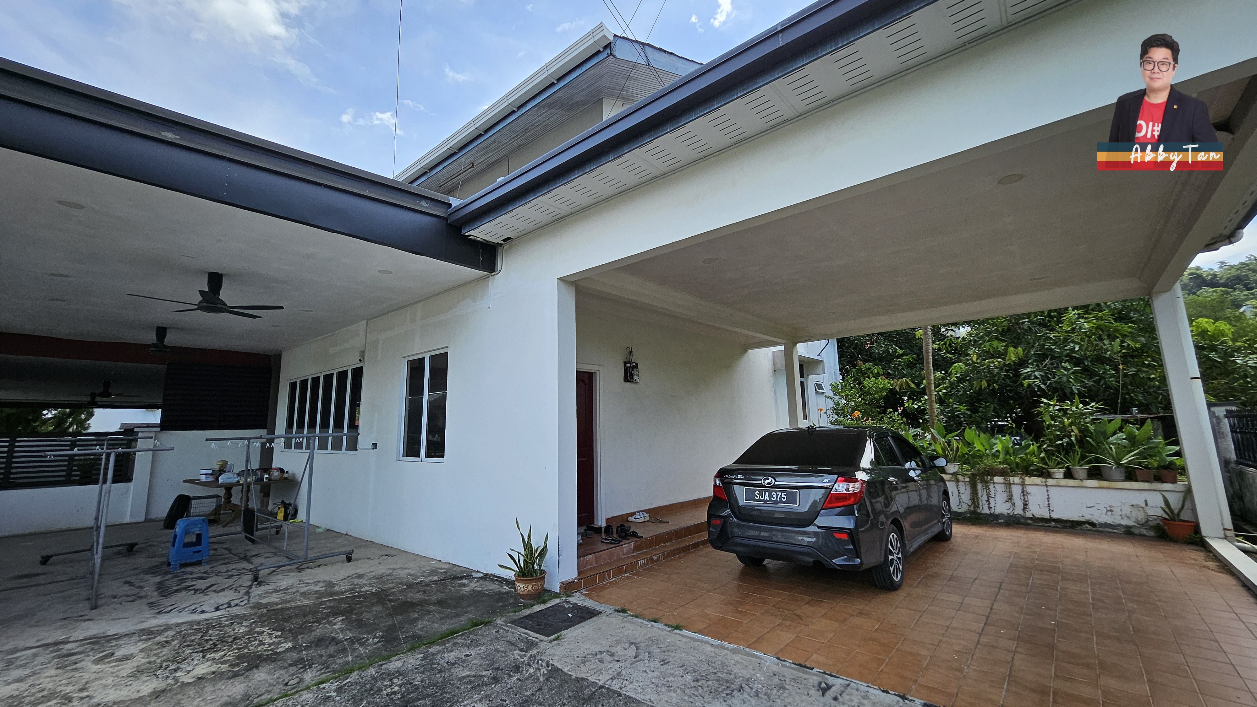 Semi-D Teluk Likas – Spacious Living, Prime Location, School Nearby image