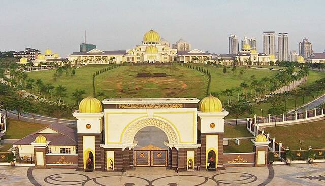 Rare in market Solaris Mont Kiara, Solaris Dutamas, Freehold Commercial land For Sale image