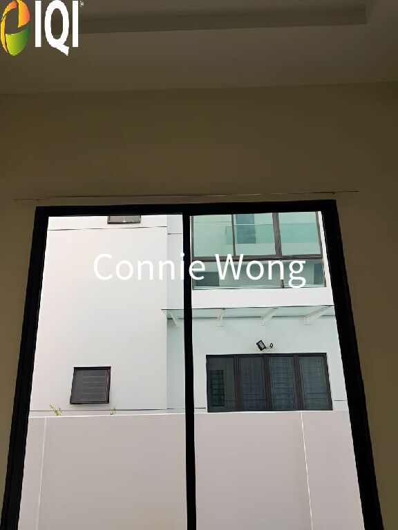 Taman Sinar Mahkota image