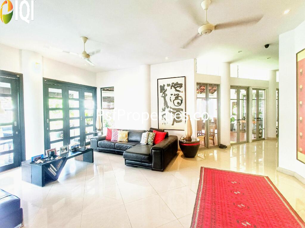 Titian, Bukit Jelutong image