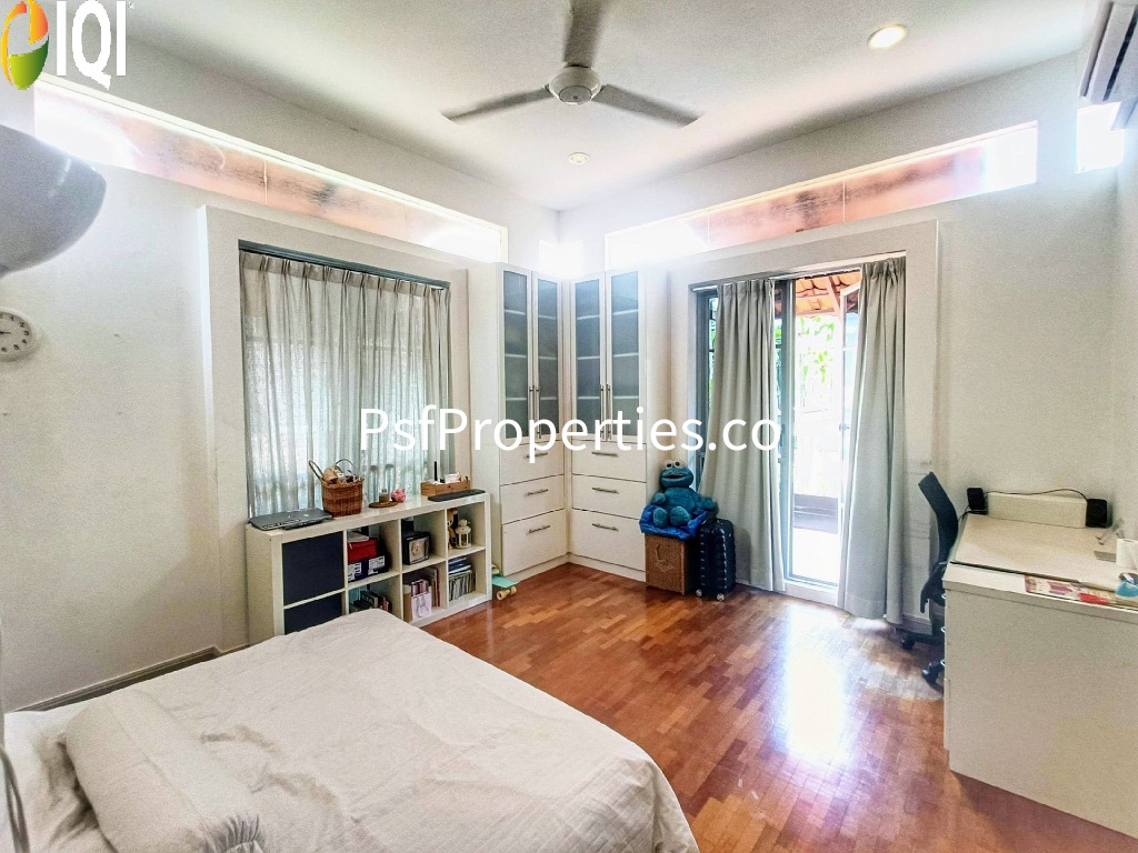 Titian, Bukit Jelutong image