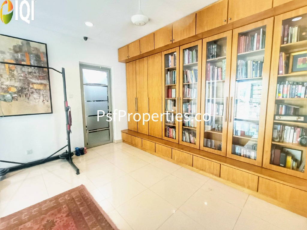 Titian, Bukit Jelutong image