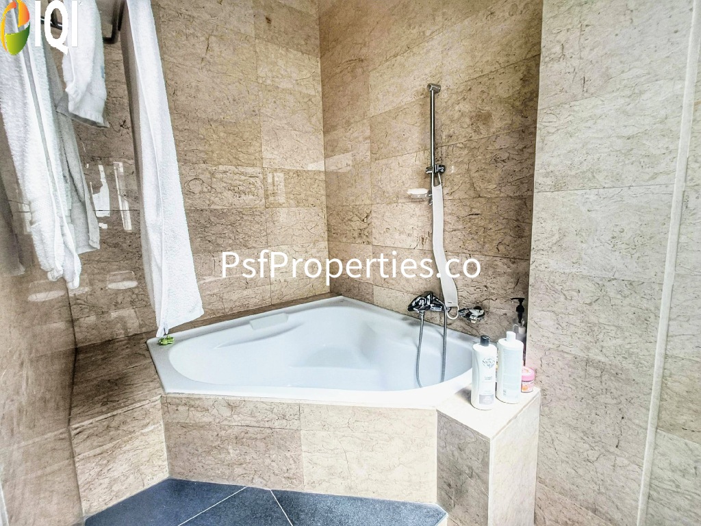 Titian, Bukit Jelutong image