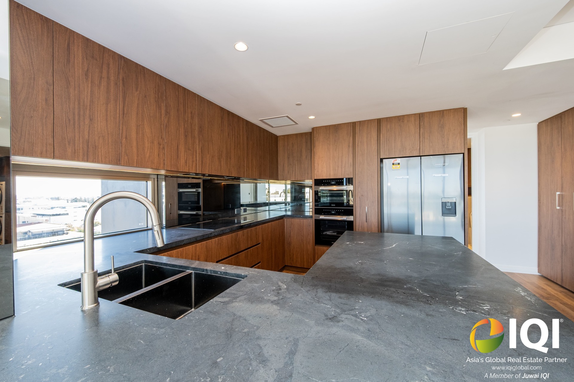 FINAL PENTHOUSE AVAILABLE – Move in Ready!
Your Last Chance to Own Perth's Most Coveted Address
 image