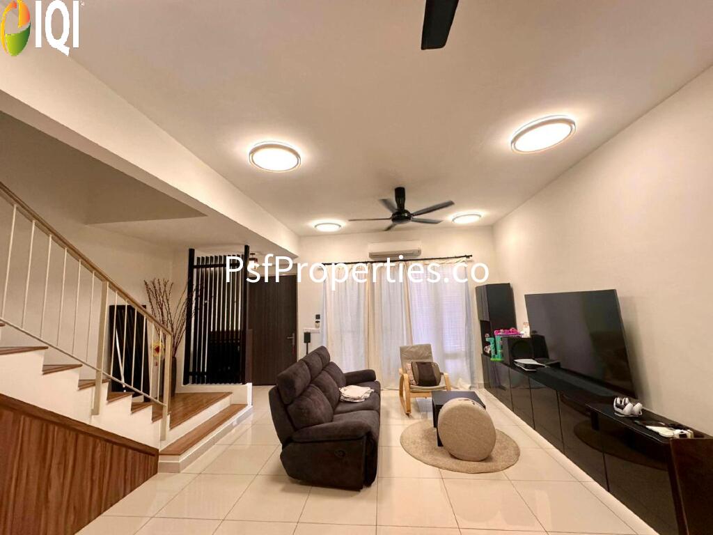 Elmina Valley 2 image