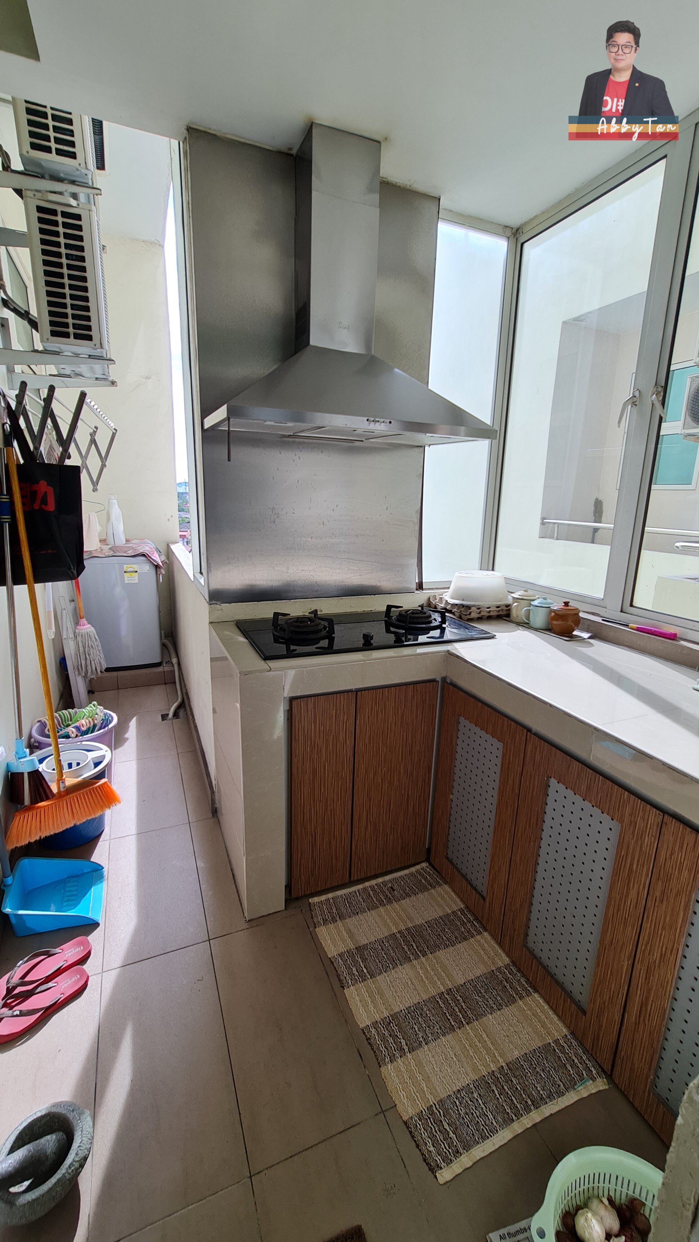 Hing Tower Penampang | Kondo Renovated, Luas & Family Friendly image