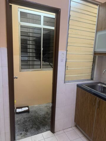 Baiduri Courts image