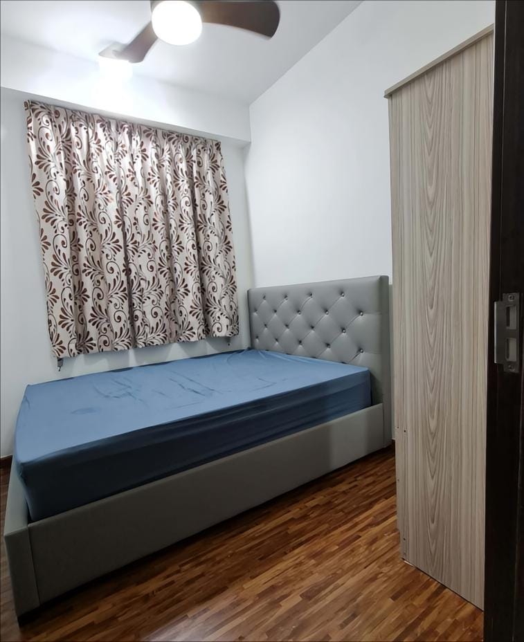 K AVENUE SODOMON image