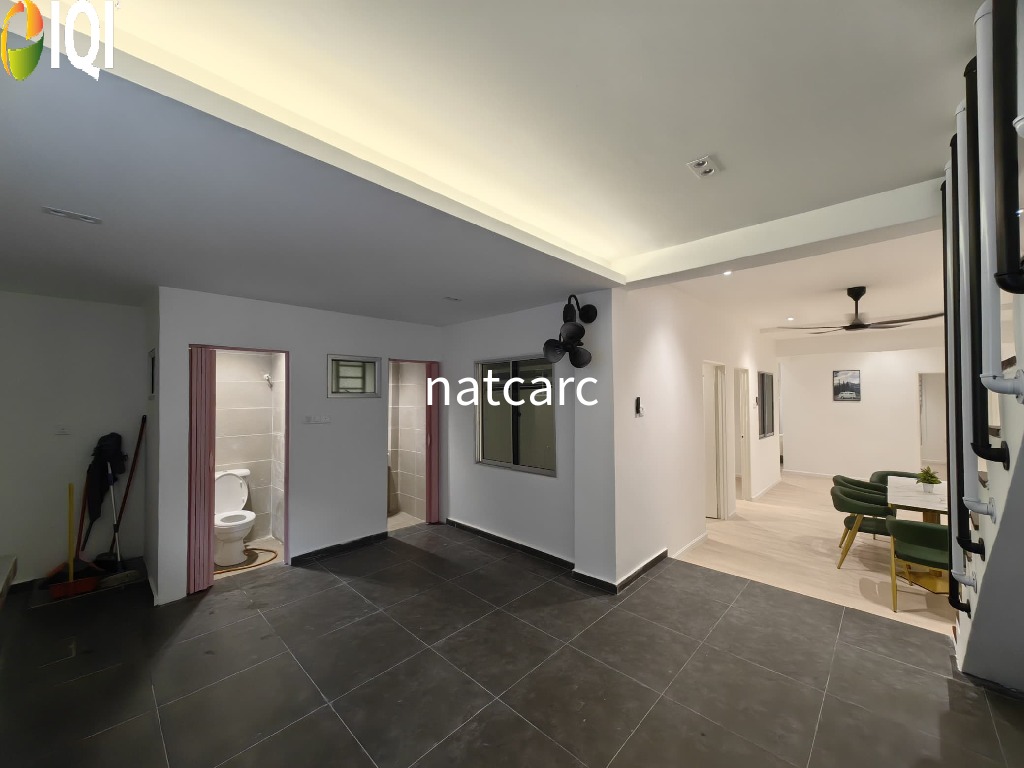 Freehold Renovated 1.5 Storey Terrace House Taman Hilir Ujong Pasir for Sale image