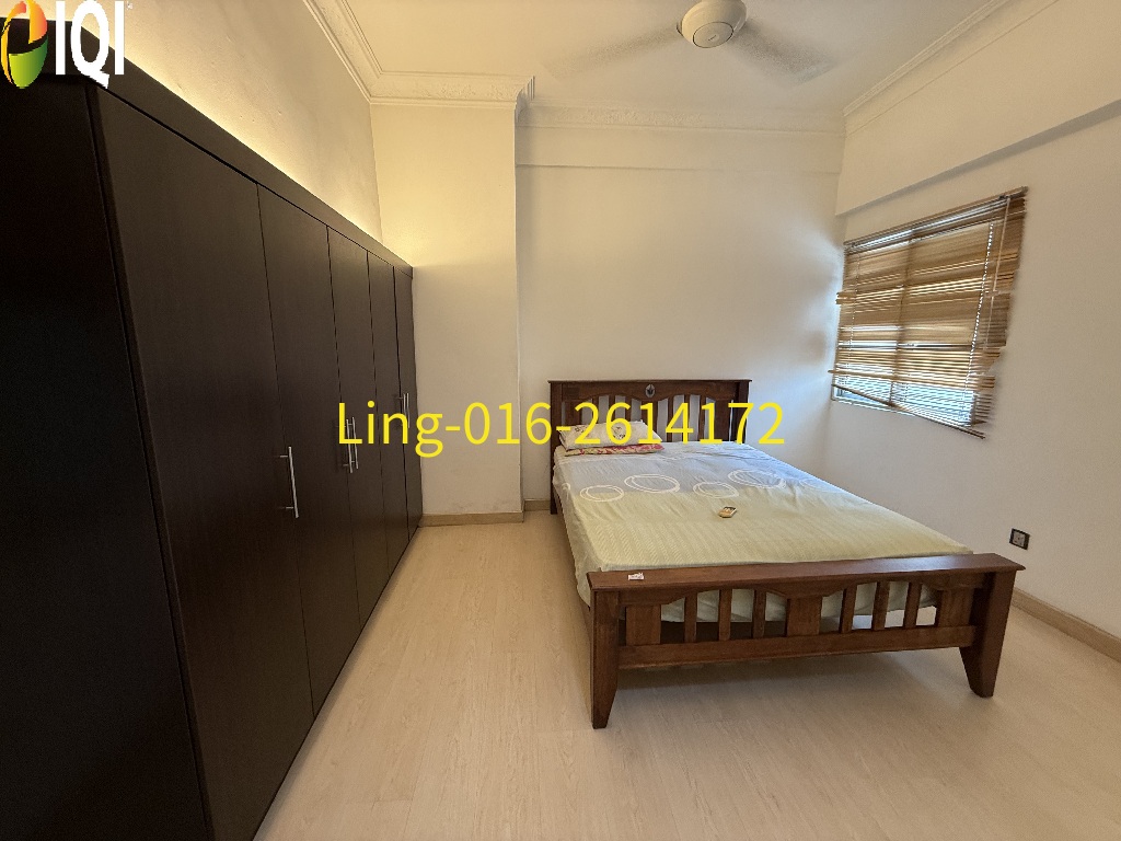 Kelana Mahkota image