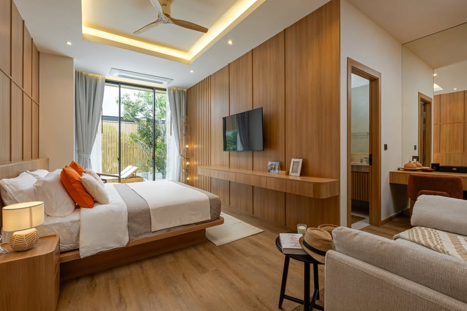 CHALONG BAY VILLAS – LUXURY LIVING NEAR THE PIER image