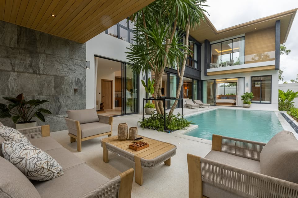 CHALONG BAY VILLAS – LUXURY LIVING NEAR THE PIER image